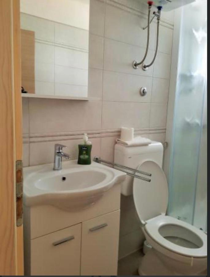 Apartmani Veronika Sukosan Exterior photo